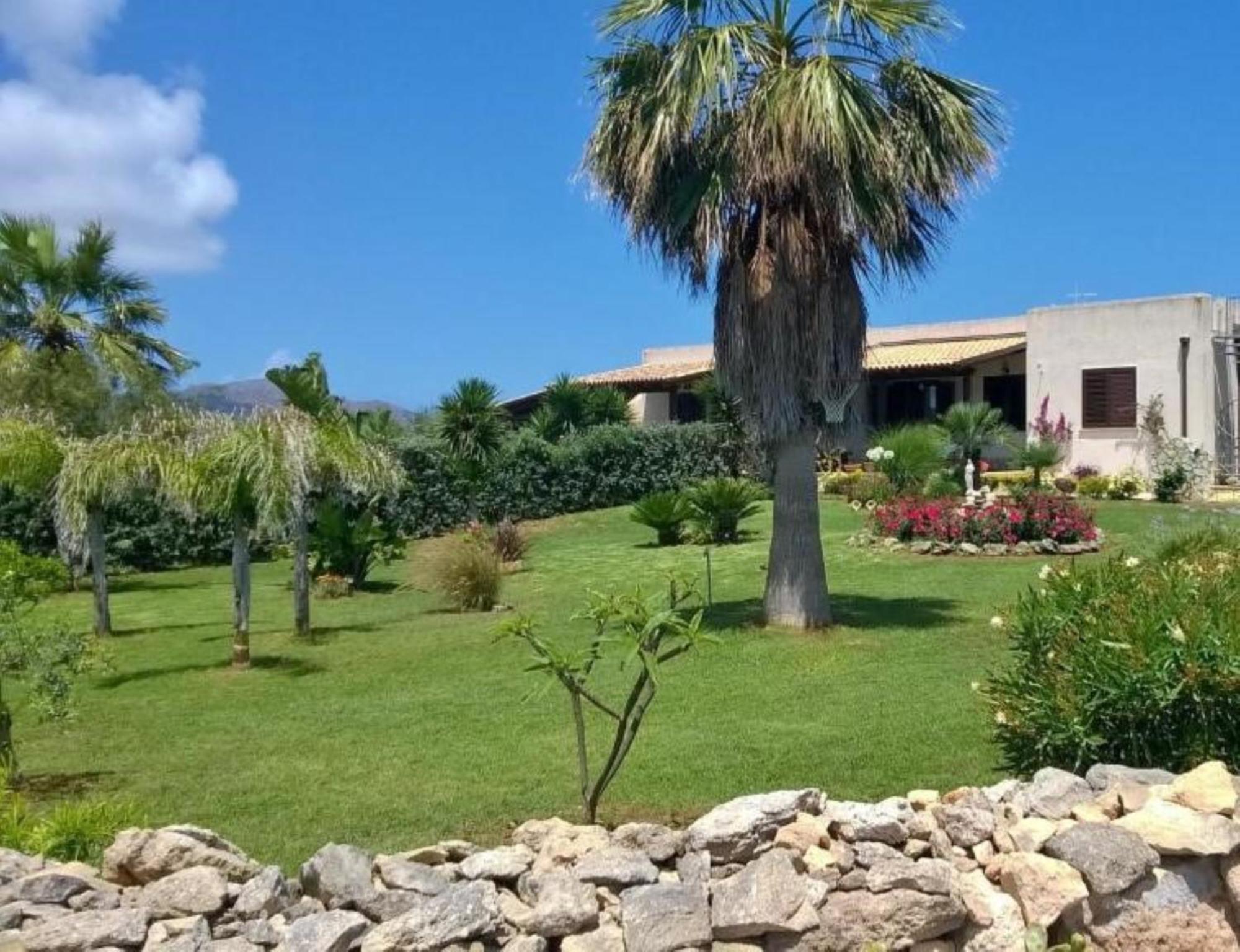 Villa Egusa Фавіньяна Екстер'єр фото